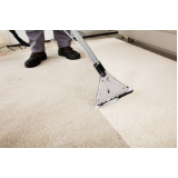 empresa que faz limpeza carpete profissional Vila Cretti
